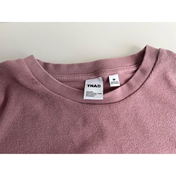 Aritzia Tna crop T-shirt, dusty rose color, size M - Picture 3 of 5